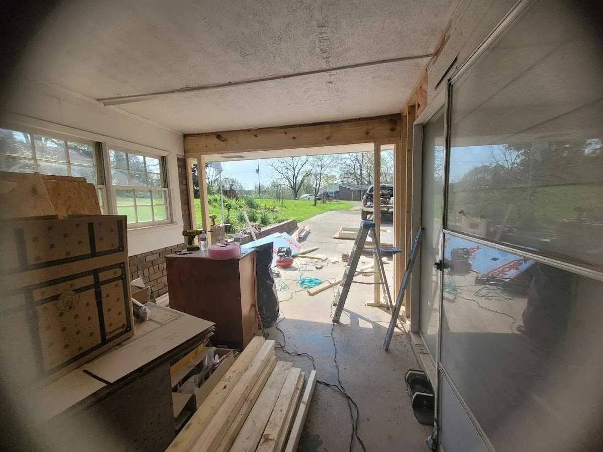 Air movers and dehumidifier for Drying & Dehumidification in Bushkill